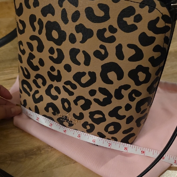 Kate Spade Darcy Tan and Black Leopard Bucket Crossbody Bag - Picture 8 of 9